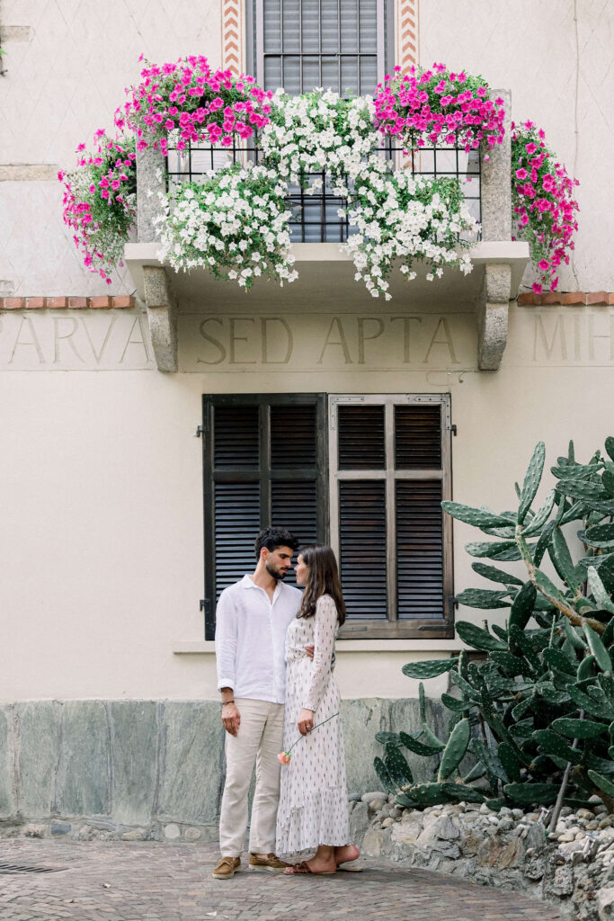 pre wedding couple photoshoot in Italy